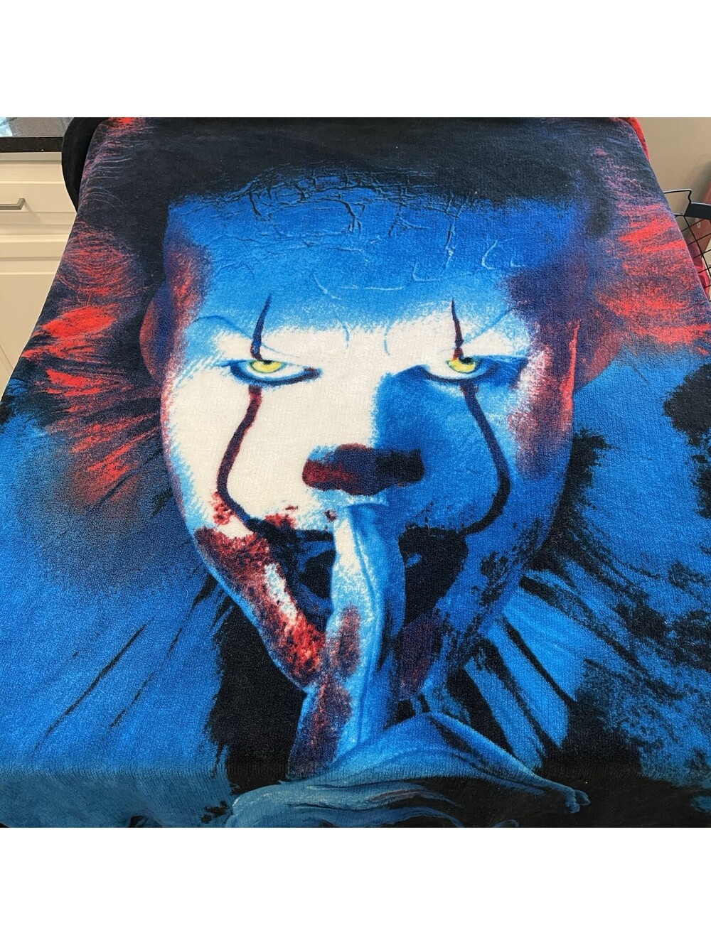 IT Pennywise It 50x60 Plush Throw Blanket Halloween